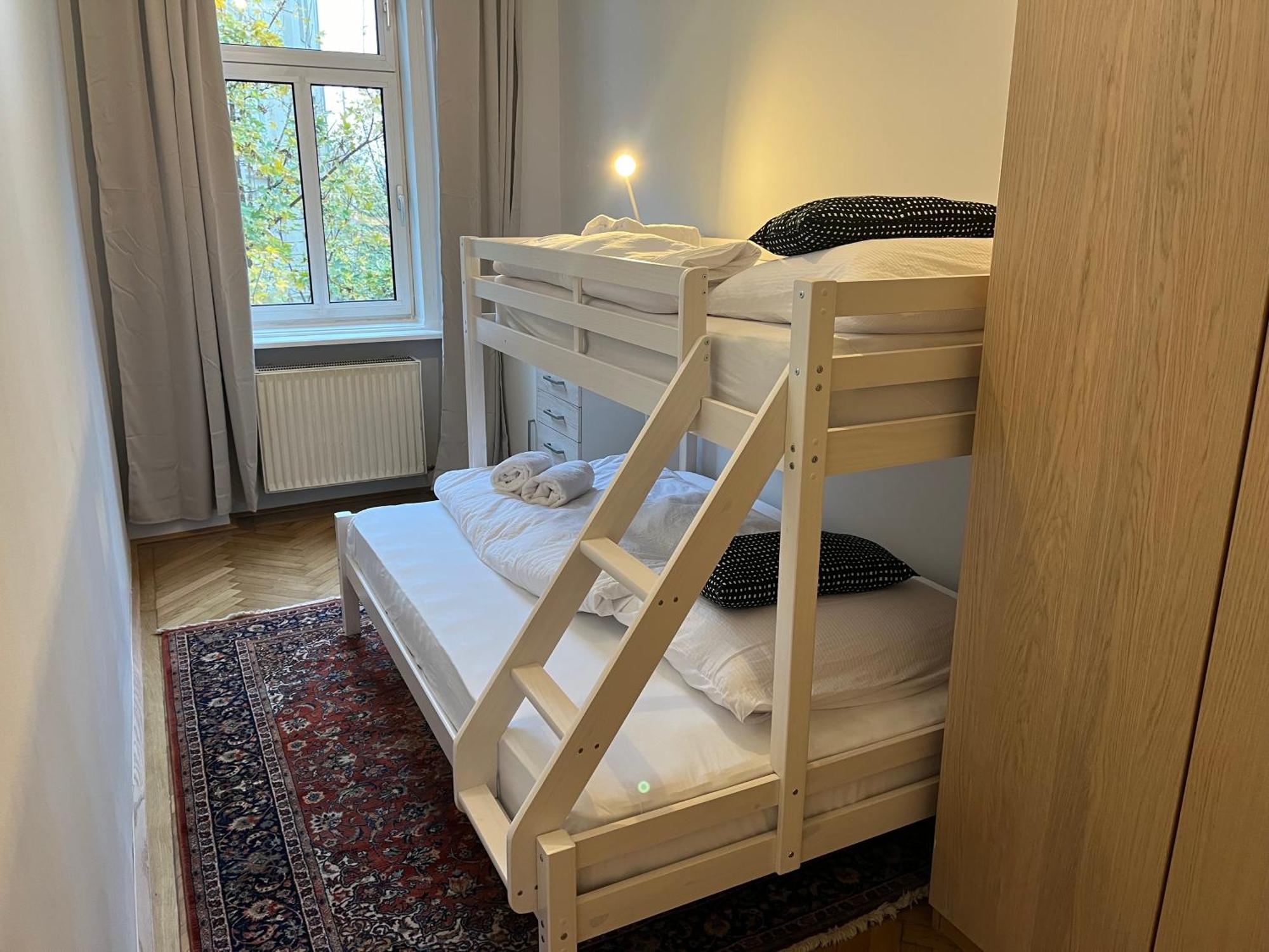 Grosszuegiger Wiener Altbau Gleich Neben Schoenbrunn Экстерьер фото